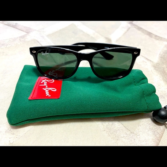 COMBO PACK - Sunglasses - Ray-Ban wayfarer/ Dress Shoes - Picture 4 of 11
